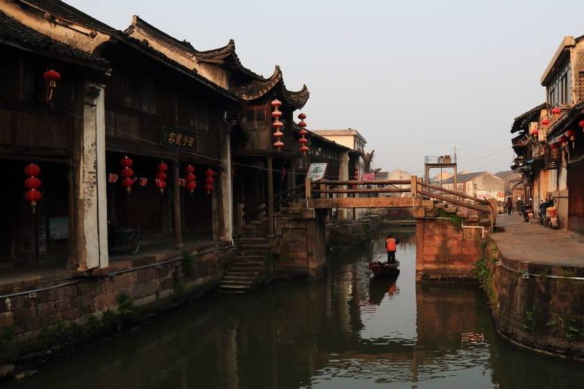 无人的神秘村